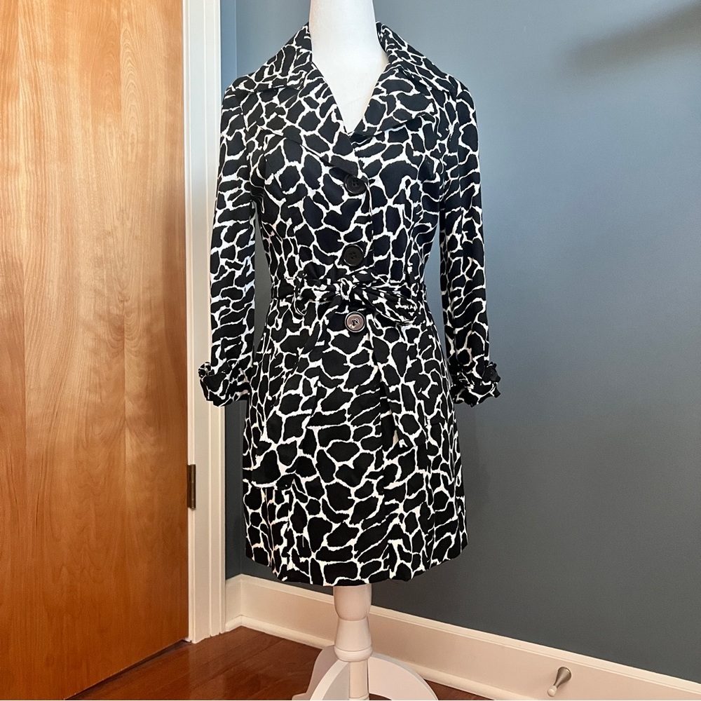 Forever 21 Black and White Cheetah Trench